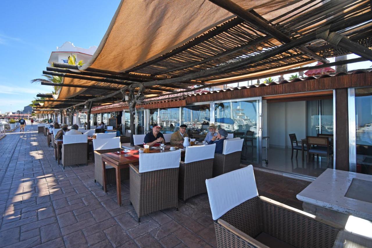לה פז The Westmarine Waterfront Hotel מראה חיצוני תמונה