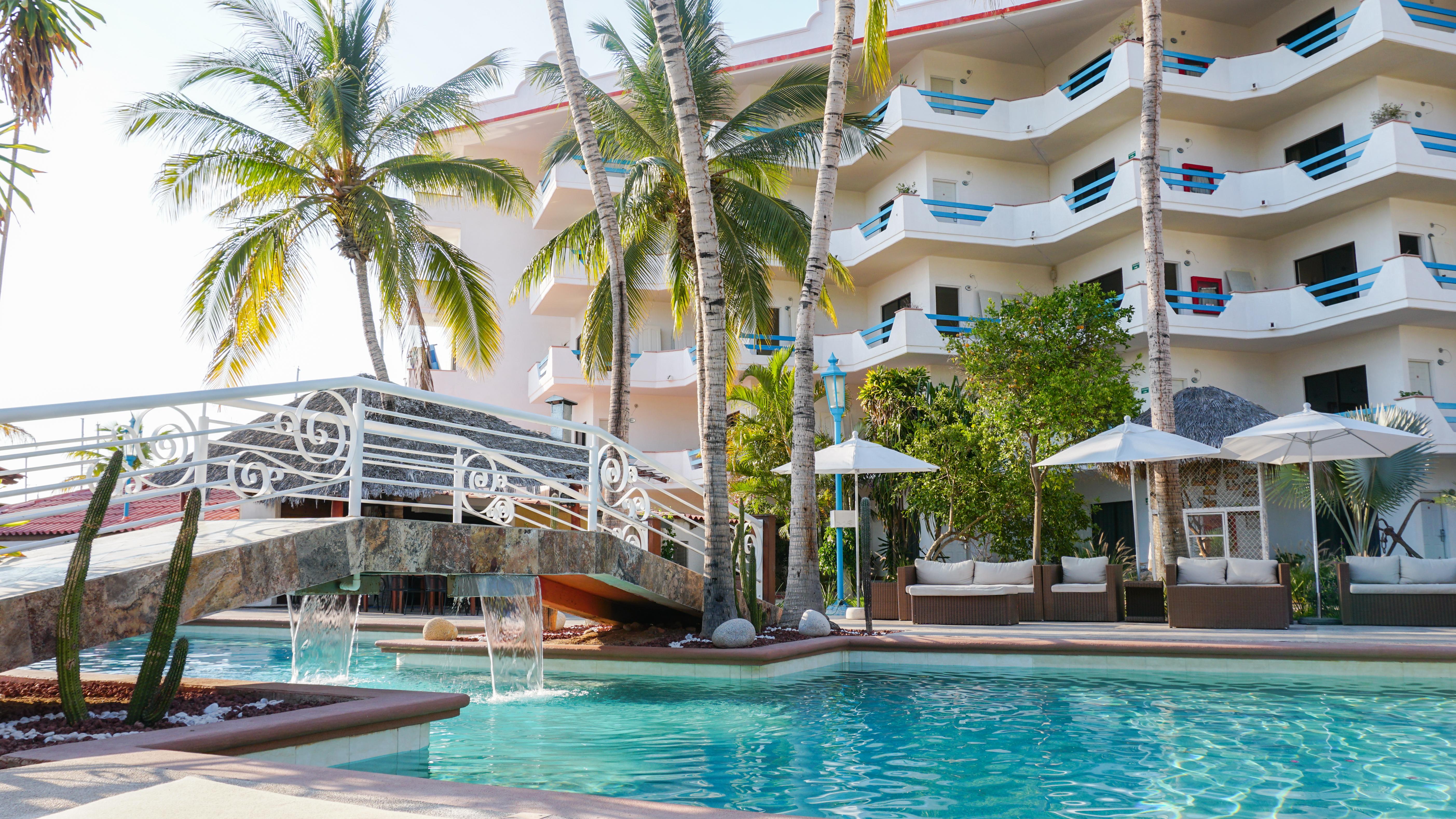 לה פז The Westmarine Waterfront Hotel מראה חיצוני תמונה