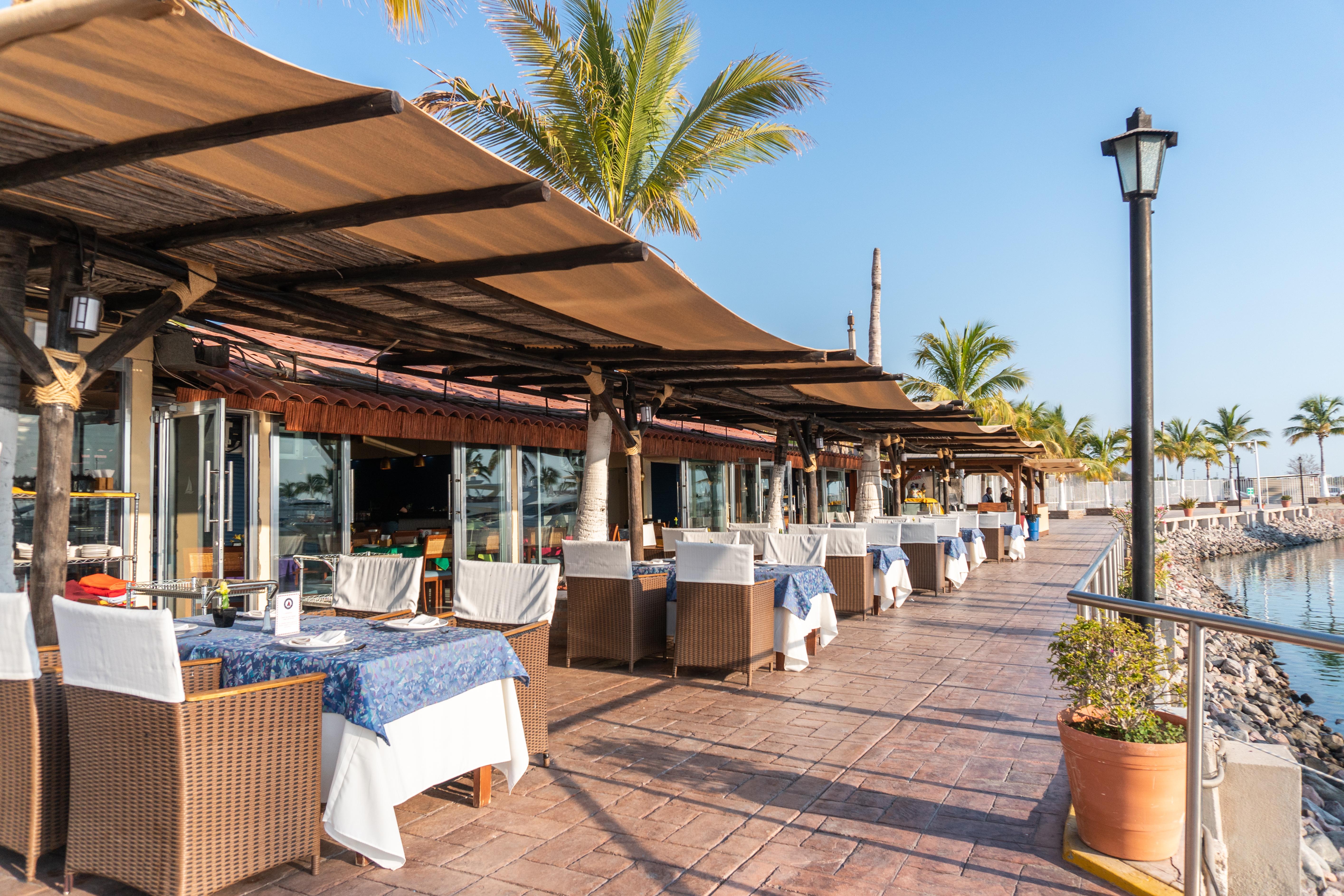 לה פז The Westmarine Waterfront Hotel מראה חיצוני תמונה