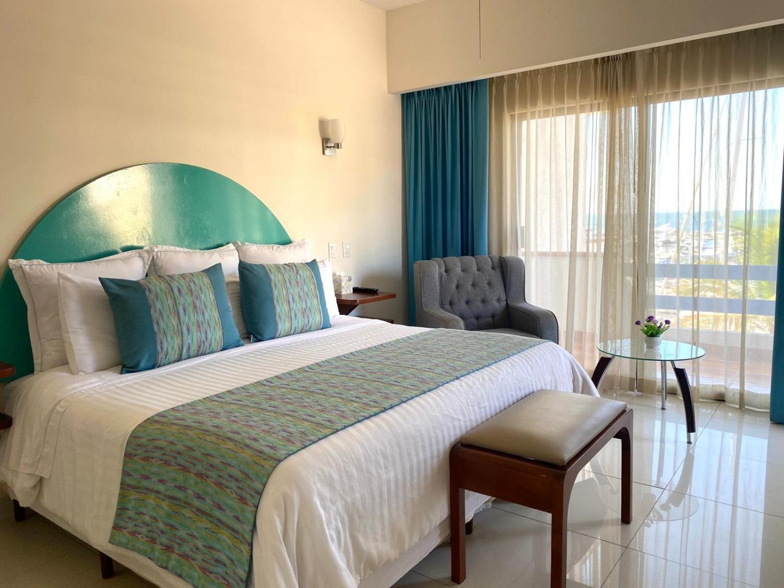 לה פז The Westmarine Waterfront Hotel מראה חיצוני תמונה