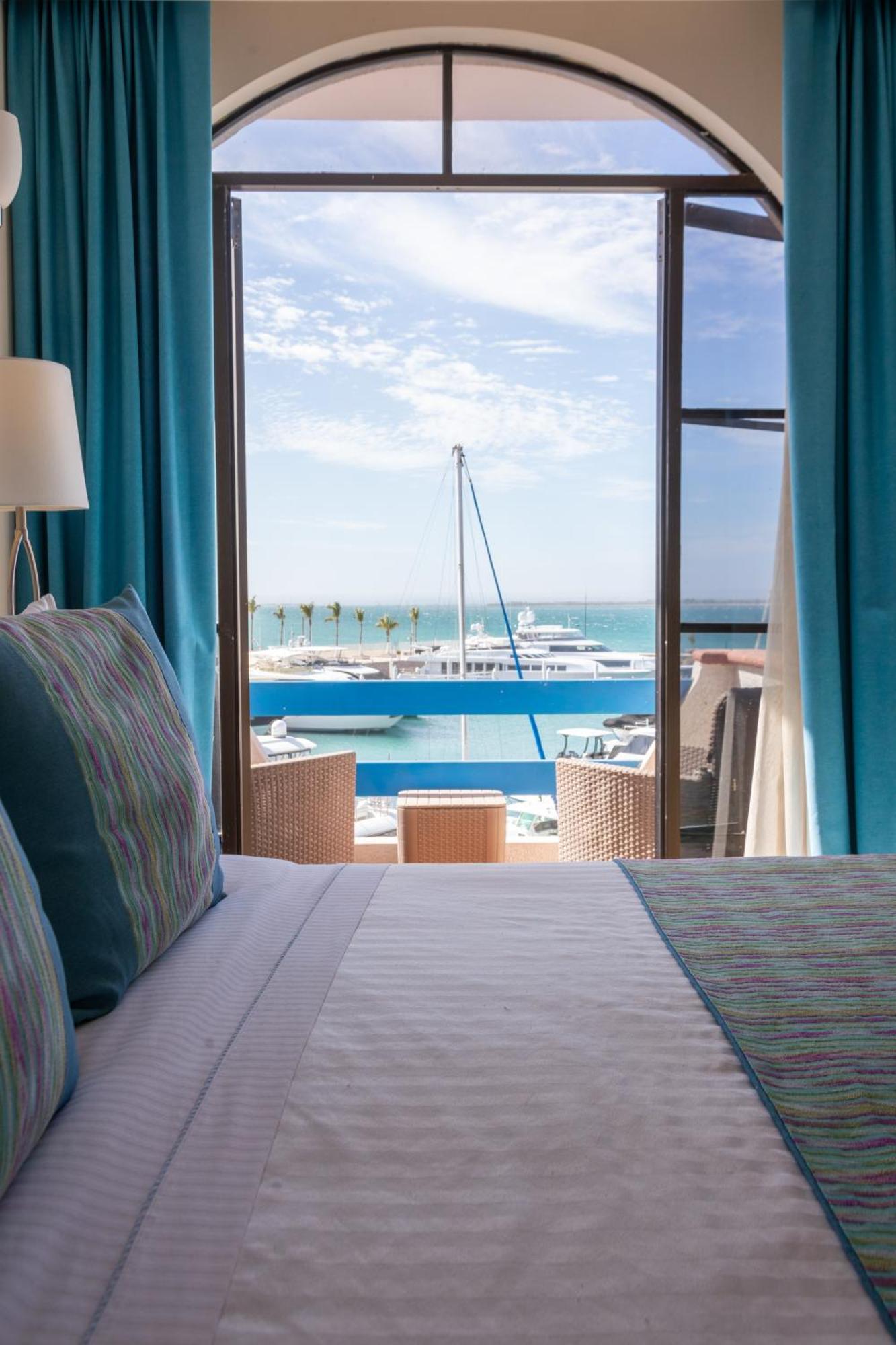 לה פז The Westmarine Waterfront Hotel מראה חיצוני תמונה